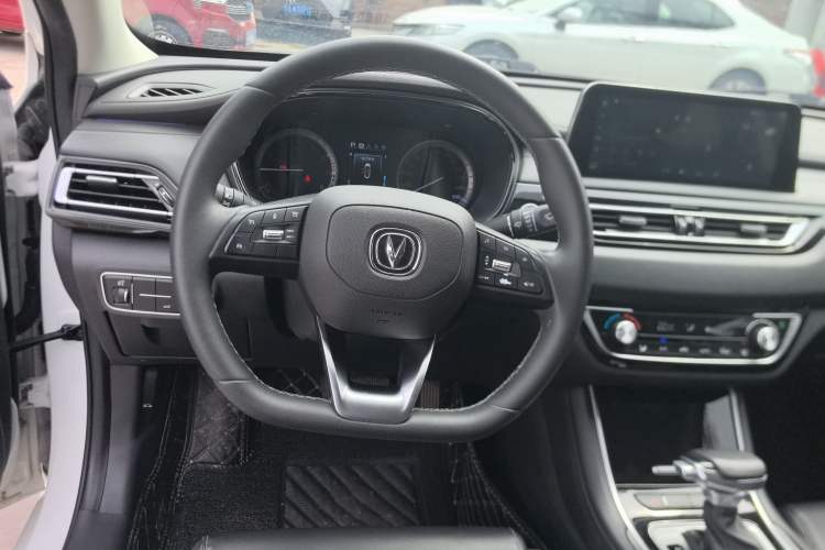 Used CHANGAN Ruicheng CC 2022 Blue Whale Edition 1.5T DCT Luxury Model Steering Wheel