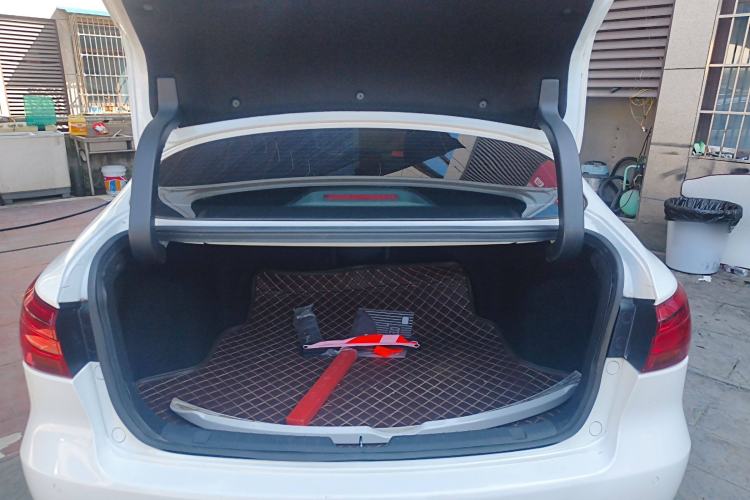 Used CHANGAN Ruicheng CC 2022 Blue Whale Edition 1.5T DCT Prestige Model Trunk