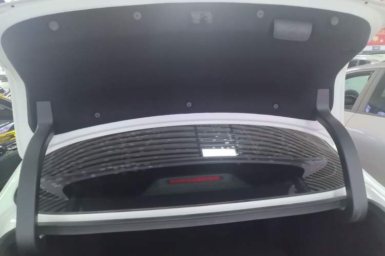 Used CHANGAN Ruicheng CC 2022 Blue Whale Edition 1.5T DCT Elite Model Trunk