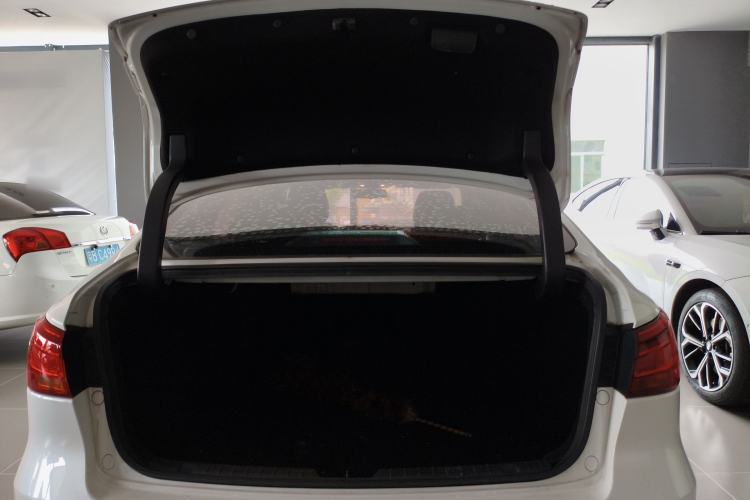 Used CHANGAN Ruicheng CC 2022 Blue Whale Edition 1.5T DCT Luxury Model Trunk