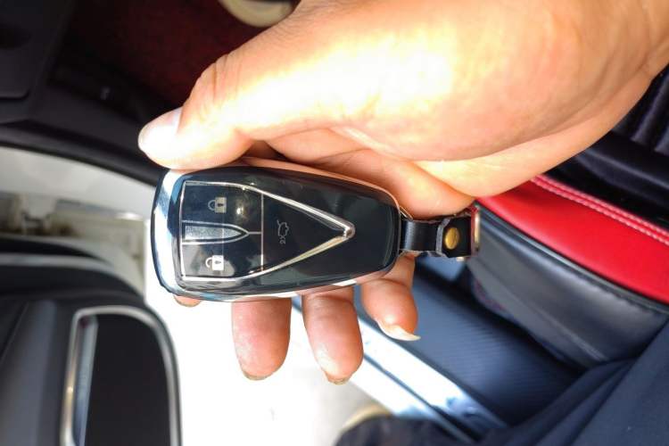 Used CHANGAN Ruicheng CC 2022 Blue Whale Edition 1.5T DCT Luxury Model Vehicle Key