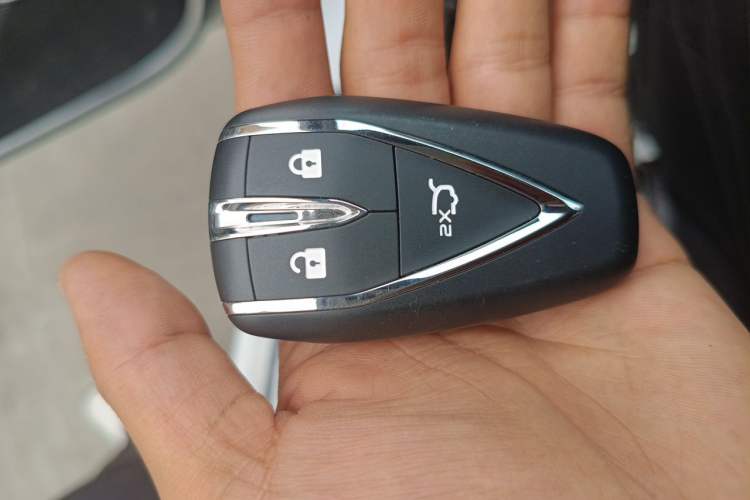 Used CHANGAN Ruicheng CC 2022 Blue Whale Edition 1.5T DCT Luxury Model Vehicle Key