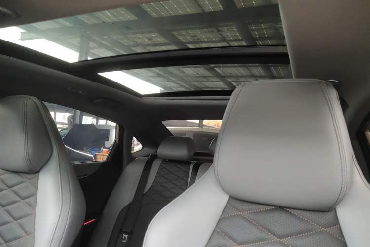 Used CHANGAN Ruicheng PLUS 2023 1.5T DCT Flagship Edition Headliner