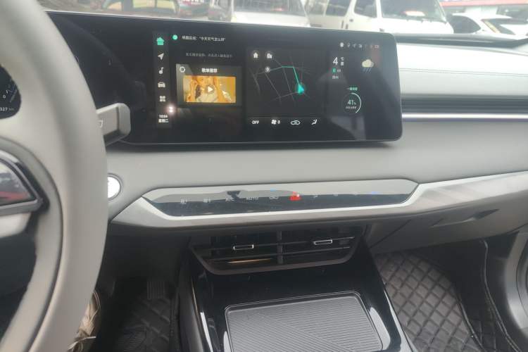 Used CHANGAN Ruicheng PLUS 2023 1.5T DCT Prestige Edition Audio And AC Panel