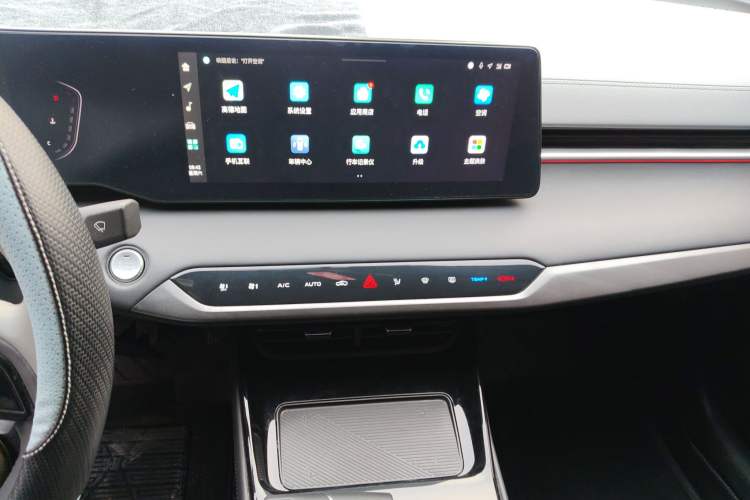 Used CHANGAN Ruicheng PLUS 2023 1.5T DCT Prestige Edition Audio And AC Panel