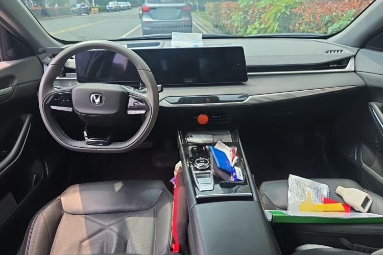 Used CHANGAN Ruicheng PLUS 2023 1.5T DCT Navigation Edition Center Console
