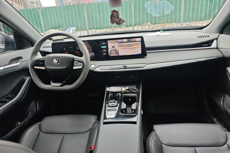 Used CHANGAN Ruicheng PLUS 2023 1.5T DCT Prestige Edition Center Console