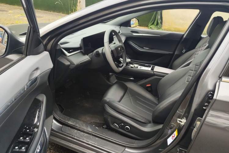 Used CHANGAN Ruicheng PLUS 2023 1.5T DCT Lingyue Trim Driver Seat