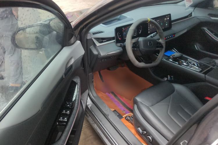 Used CHANGAN Ruicheng PLUS 2023 1.5T DCT Navigation Edition Driver Seat