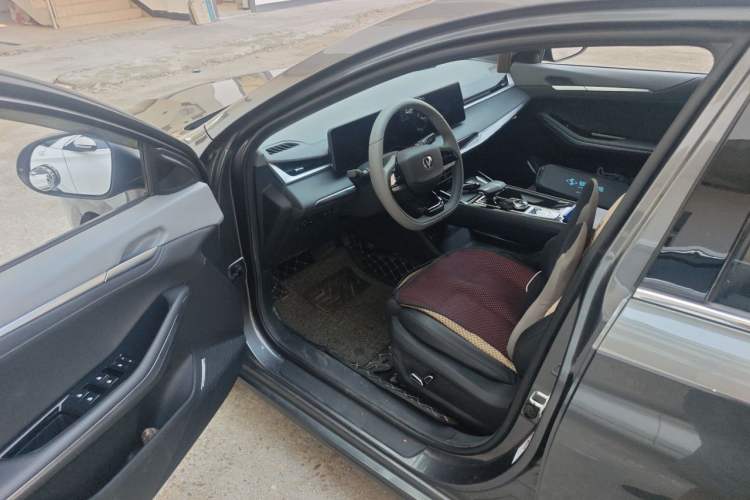 Used CHANGAN Ruicheng PLUS 2023 1.5T DCT Prestige Edition Driver Seat