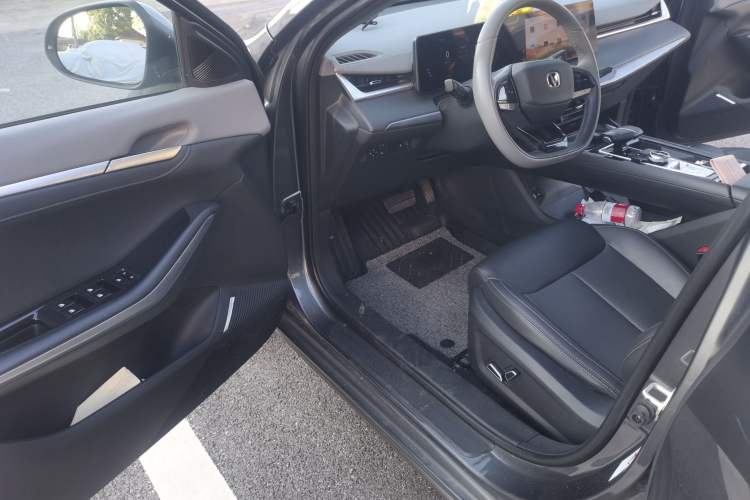 Used CHANGAN Ruicheng PLUS 2023 1.5T DCT Prestige Edition Driver Seat