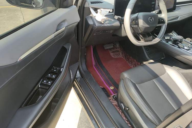 Used CHANGAN Ruicheng PLUS 2023 1.5T DCT Prestige Edition Driver Seat