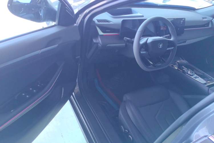 Used CHANGAN Ruicheng PLUS 2023 1.5T DCT Navigation Edition Driver Seat