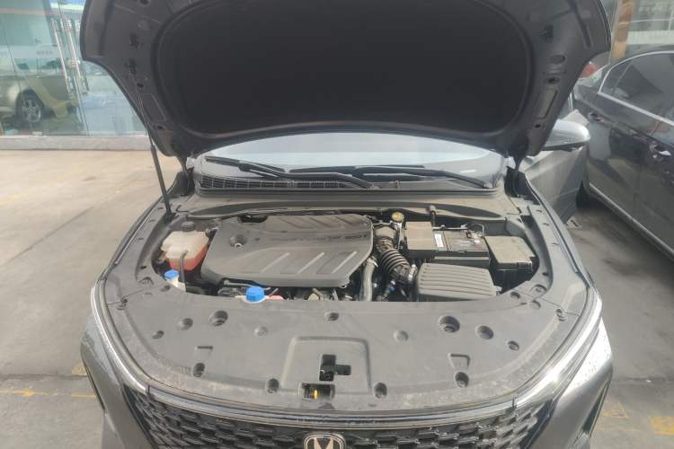 Used CHANGAN Ruicheng PLUS 2023 1.5T DCT Prestige Edition Engine Bay