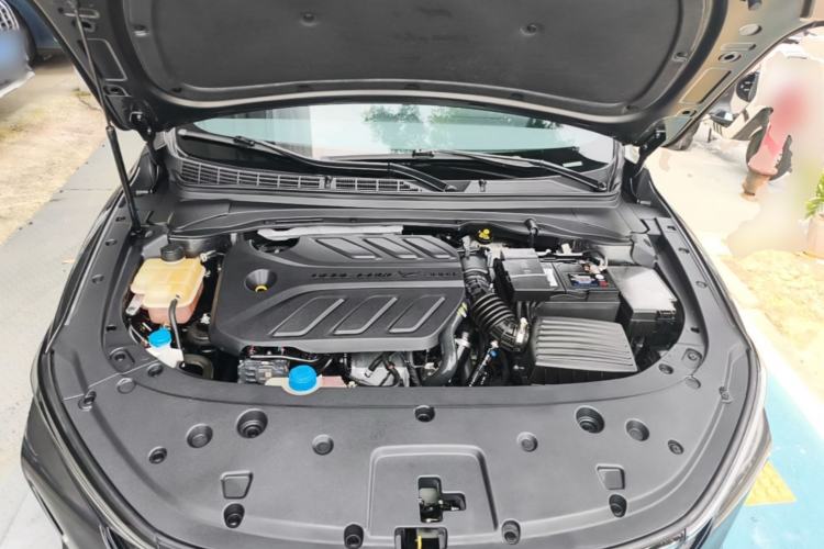 Used CHANGAN Ruicheng PLUS 2023 1.5T DCT Prestige Edition Engine Bay