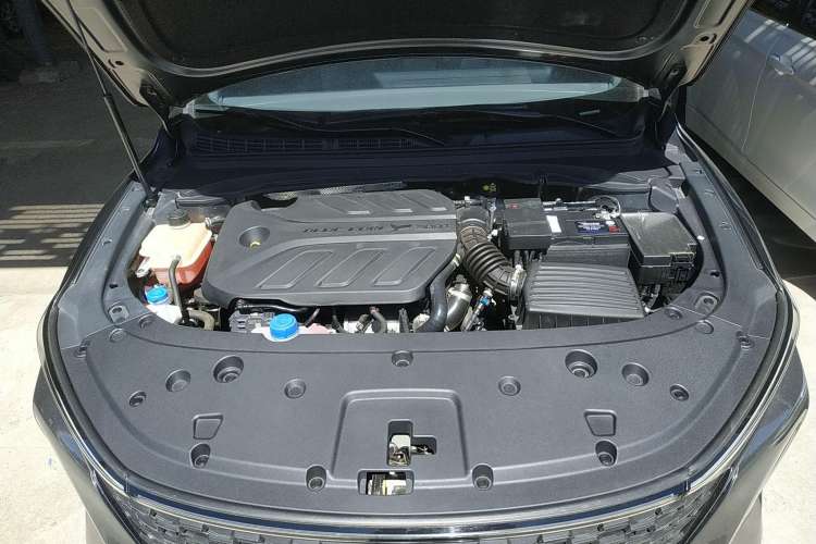 Used CHANGAN Ruicheng PLUS 2023 1.5T DCT Prestige Edition Engine Bay