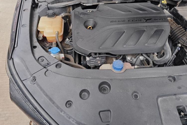 Used CHANGAN Ruicheng PLUS 2023 1.5T DCT Prestige Edition Engine Bay Right