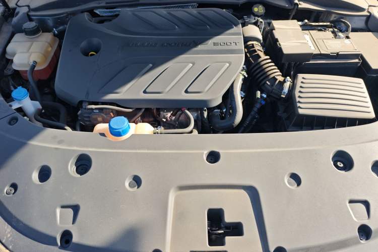 Used CHANGAN Ruicheng PLUS 2023 1.5T DCT Prestige Edition Engine Bay