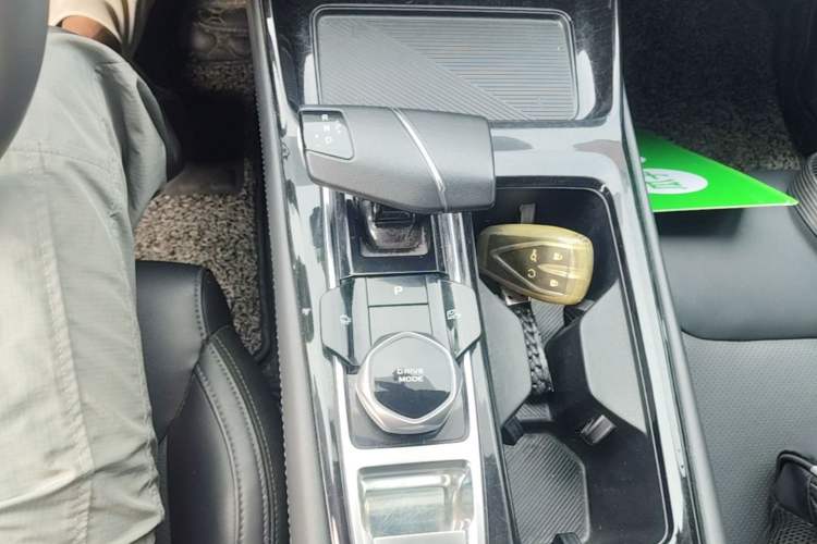 Used CHANGAN Ruicheng PLUS 2023 1.5T DCT Prestige Edition Gear Lever