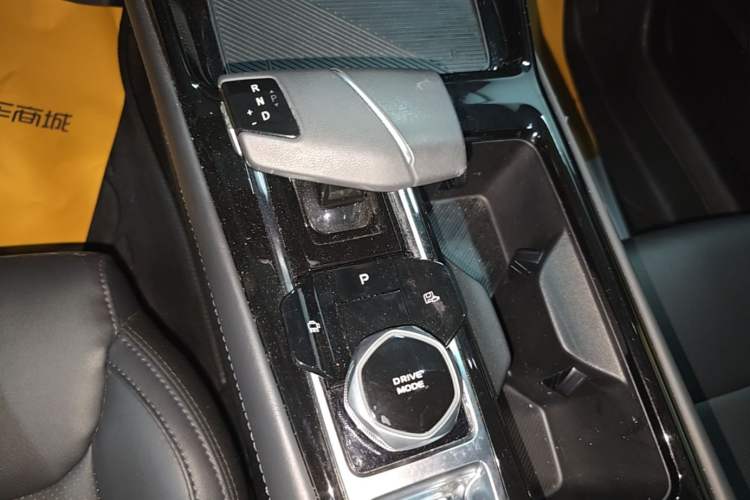 Used CHANGAN Ruicheng PLUS 2023 1.5T DCT Prestige Edition Gear Lever