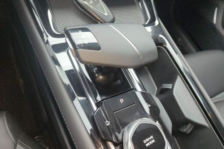 Used CHANGAN Ruicheng PLUS 2023 1.5T DCT Prestige Edition Gear Lever