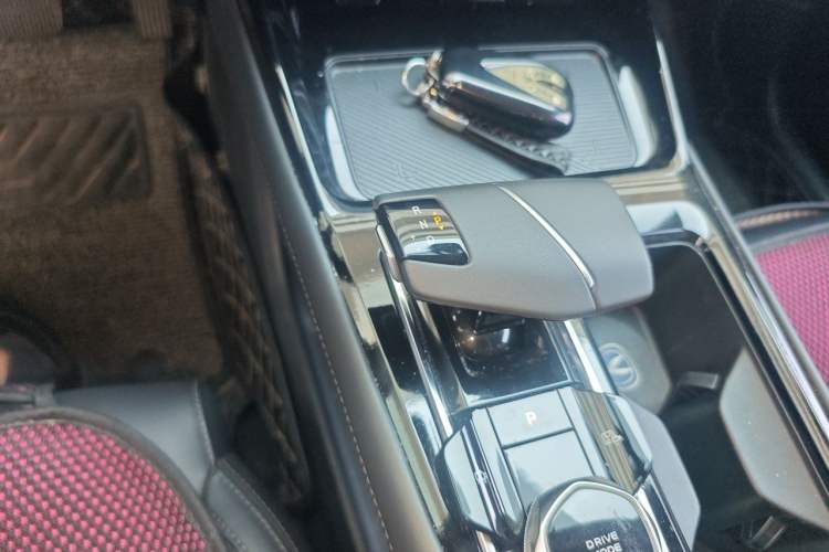 Used CHANGAN Ruicheng PLUS 2023 1.5T DCT Prestige Edition Gear Lever