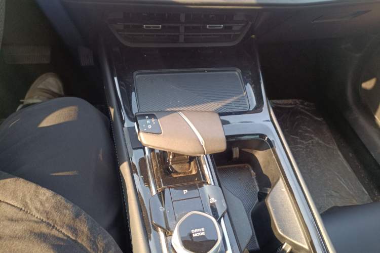 Used CHANGAN Ruicheng PLUS 2023 1.5T DCT Prestige Edition Gear Lever