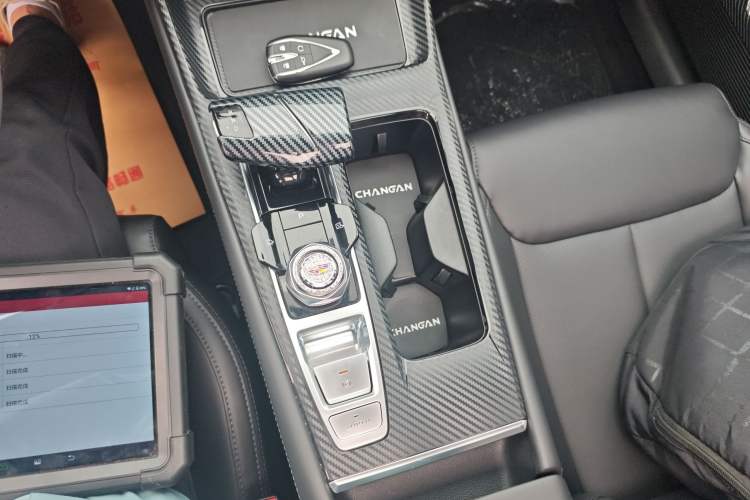 Used CHANGAN Ruicheng PLUS 2023 1.5T DCT Prestige Edition Gear Lever