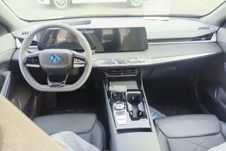 Used CHANGAN Ruicheng PLUS 2023 1.5T DCT Navigation Edition Interior 2