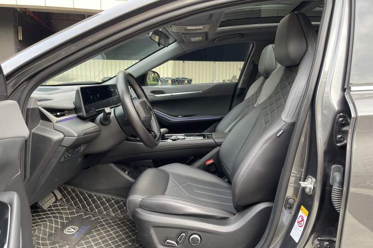 Used CHANGAN Ruicheng PLUS 2023 1.5T DCT Navigation Edition Interior 3
