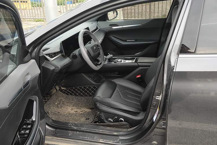 Used CHANGAN Ruicheng PLUS 2023 1.5T DCT Navigation Edition Left Front Seat