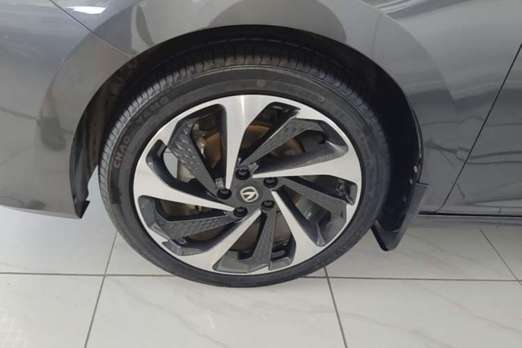Used CHANGAN Ruicheng PLUS 2023 1.5T DCT Navigation Edition Left Front Wheel Hub