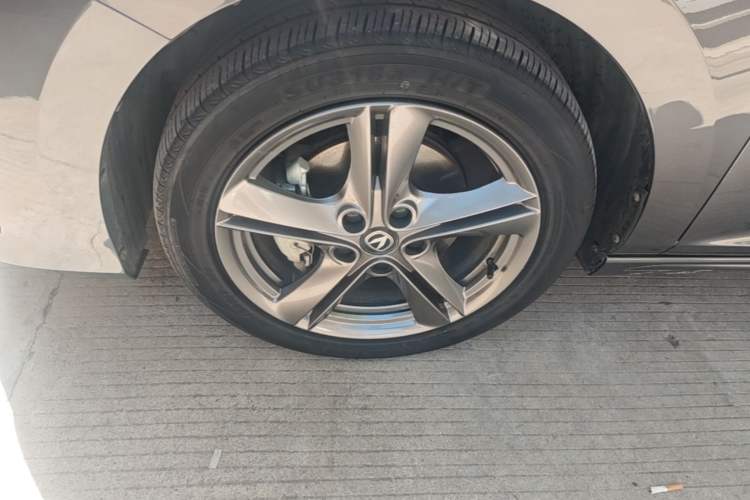 Used CHANGAN Ruicheng PLUS 2023 1.5T DCT Prestige Edition Left Front Wheel Hub