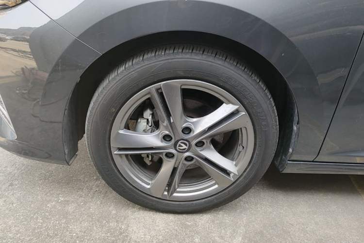 Used CHANGAN Ruicheng PLUS 2023 1.5T DCT Prestige Edition Left Front Wheel Hub