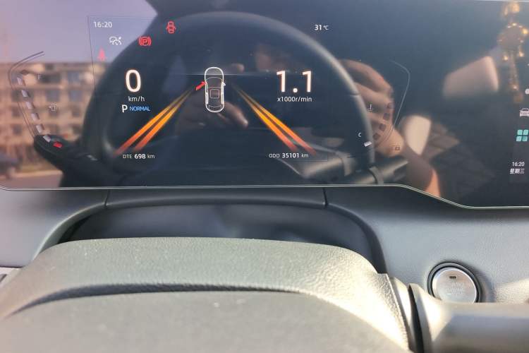 Used CHANGAN Ruicheng PLUS 2023 1.5T DCT Navigation Edition Odometer Close Up