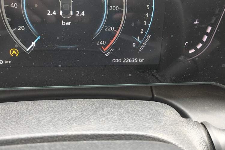 Used CHANGAN Ruicheng PLUS 2023 1.5T DCT Navigation Edition Odometer Close Up