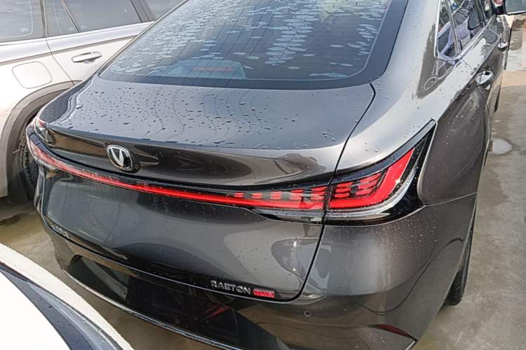 Used CHANGAN Ruicheng PLUS 2023 1.5T DCT Prestige Edition Rear