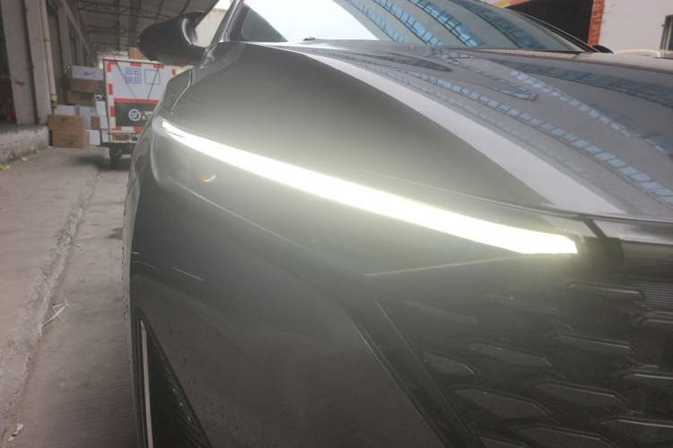 Used CHANGAN Ruicheng PLUS 2023 1.5T DCT Navigation Edition Right Front Headlight