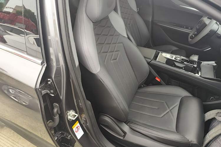 Used CHANGAN Ruicheng PLUS 2023 1.5T DCT Navigation Edition Right Front Seat