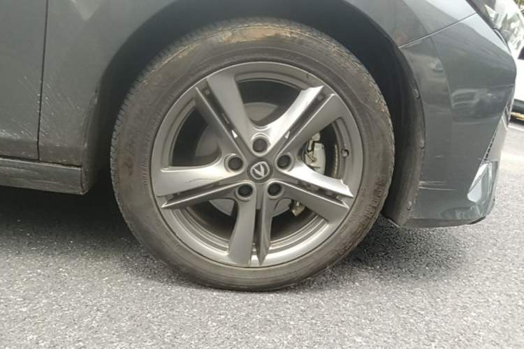 Used CHANGAN Ruicheng PLUS 2023 1.5T DCT Prestige Edition Right Front Wheel Hub