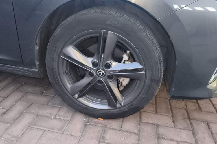 Used CHANGAN Ruicheng PLUS 2023 1.5T DCT Prestige Edition Right Front Wheel Hub