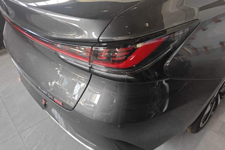 Used CHANGAN Ruicheng PLUS 2023 1.5T DCT Navigation Edition Right Rear Taillight