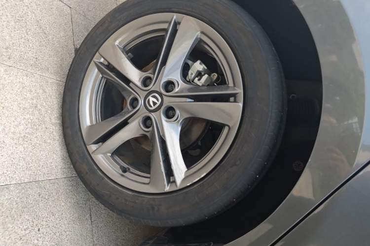 Used CHANGAN Ruicheng PLUS 2023 1.5T DCT Prestige Edition Right Rear Wheel Hub