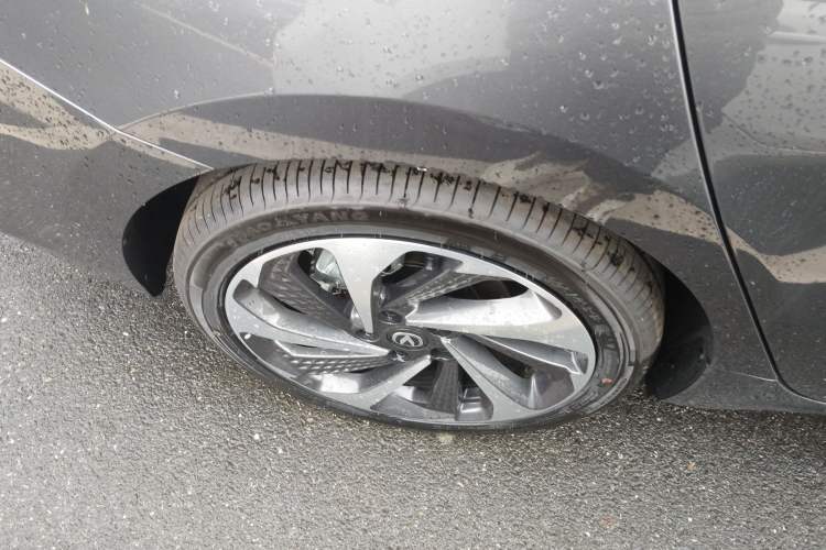 Used CHANGAN Ruicheng PLUS 2023 1.5T DCT Navigation Edition Right Rear Wheel Hub