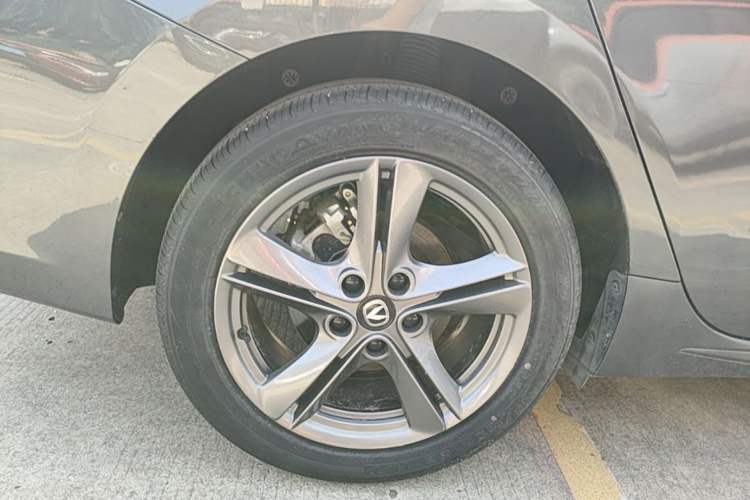 Used CHANGAN Ruicheng PLUS 2023 1.5T DCT Prestige Edition Right Rear Wheel Hub