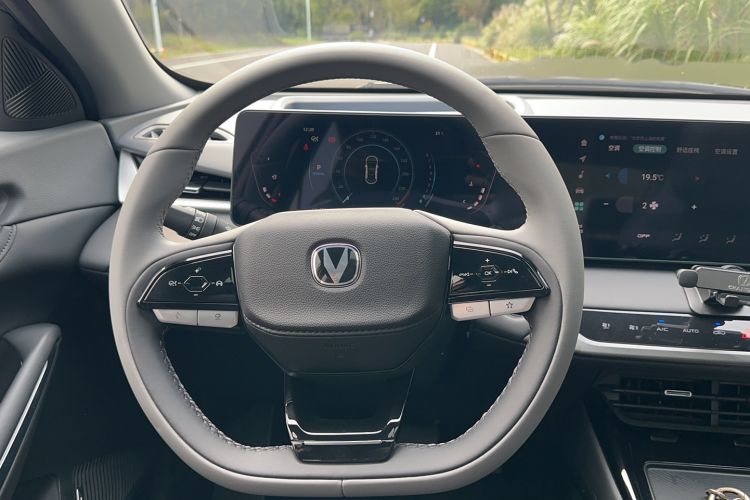 Used CHANGAN Ruicheng PLUS 2023 1.5T DCT Lingyue Trim Steering Wheel