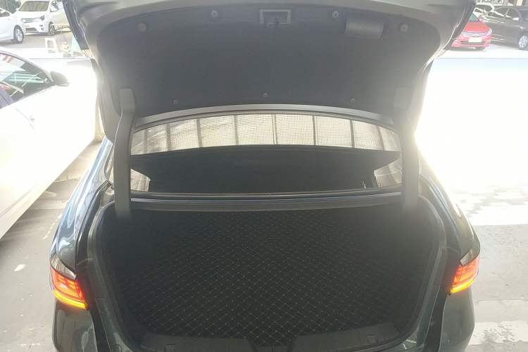 Used CHANGAN Ruicheng PLUS 2023 1.5T DCT Prestige Edition Trunk