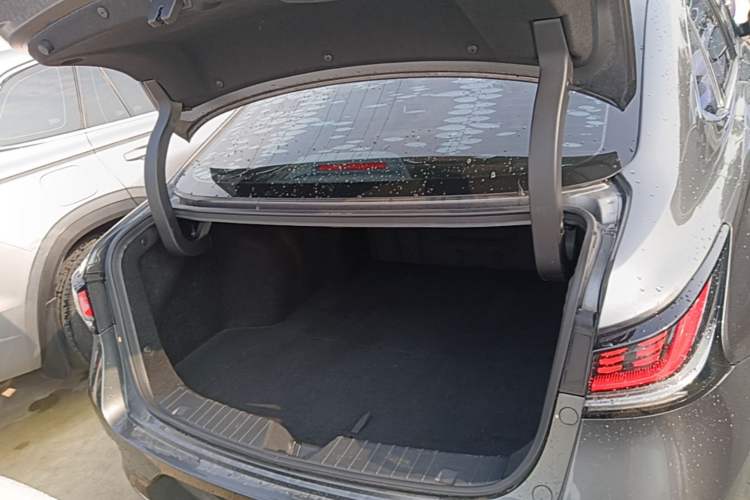 Used CHANGAN Ruicheng PLUS 2023 1.5T DCT Prestige Edition Trunk