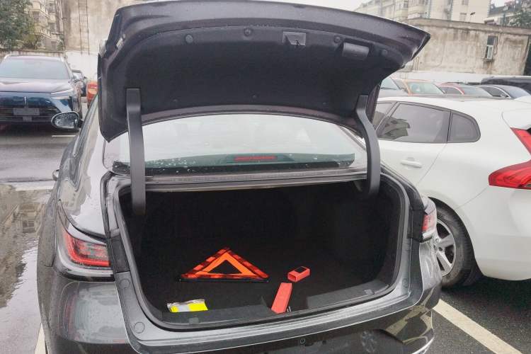 Used CHANGAN Ruicheng PLUS 2023 1.5T DCT Navigation Edition Trunk
