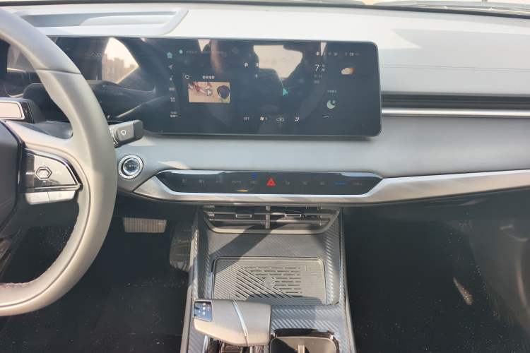 Used CHANGAN Ruicheng PLUS 2023 1.5T DCT Flagship Edition Audio And AC Panel